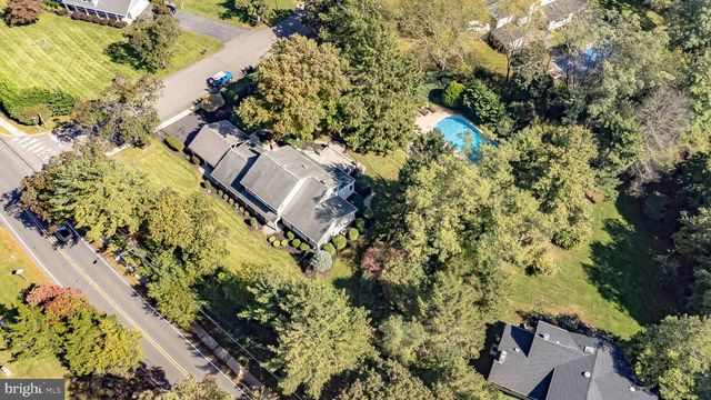 31 MONTGOMERY AVE, Rocky Hill, NJ 08553