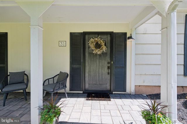 31 MONTGOMERY AVE, Rocky Hill, NJ 08553