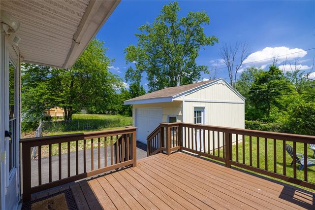 54 Vollmer Parkway, Henrietta, NY 14623