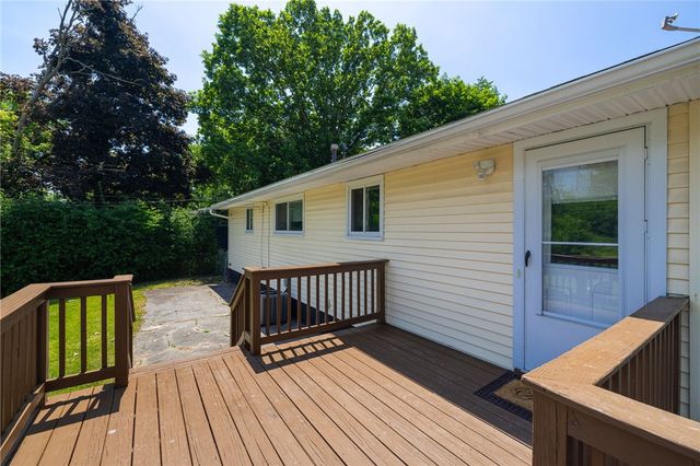 54 Vollmer Parkway, Henrietta, NY 14623