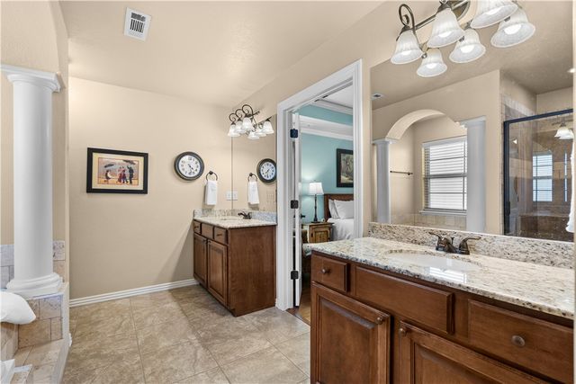 703 SW Barn Valley Road, Bentonville, AR 72712