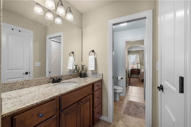 703 SW Barn Valley Road, Bentonville, AR 72712