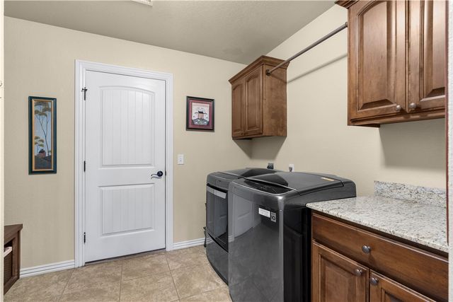 703 SW Barn Valley Road, Bentonville, AR 72712