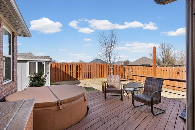 703 SW Barn Valley Road, Bentonville, AR 72712