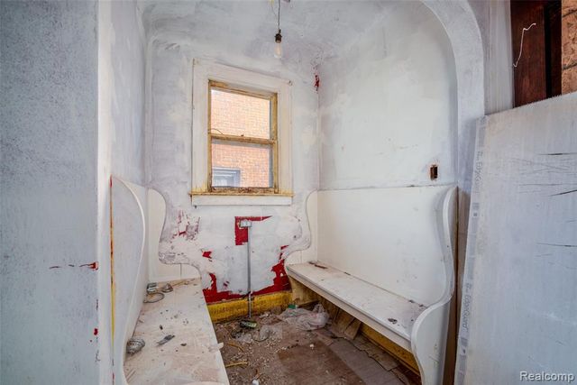 13305 Prest Street, Detroit, MI 48227