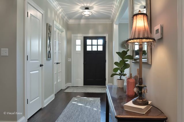 1028 S 5th Street, St. Charles, IL 60174