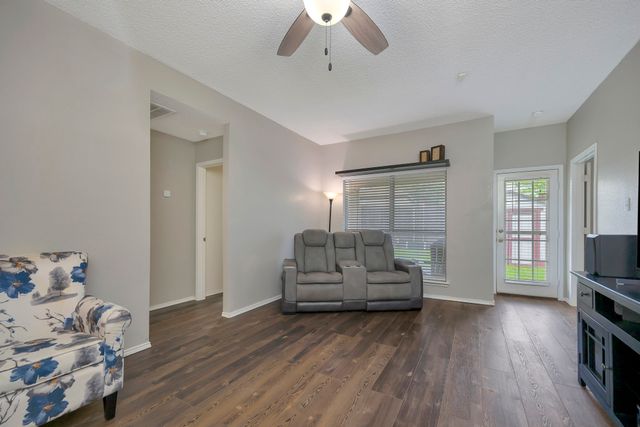 6354 Stonewater Bend Trail, Fort Worth, TX 76179