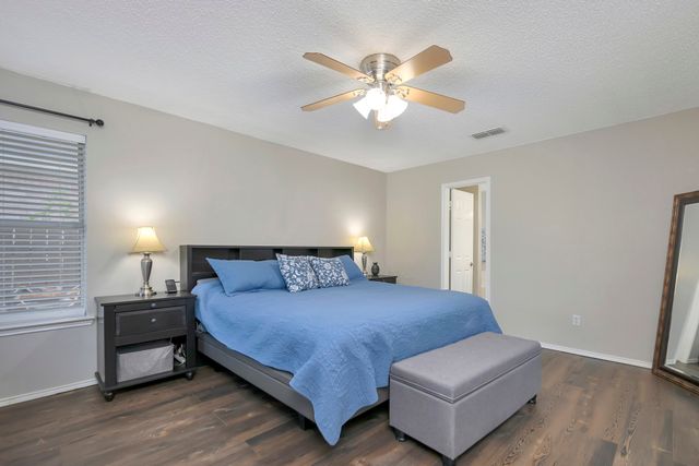 6354 Stonewater Bend Trail, Fort Worth, TX 76179