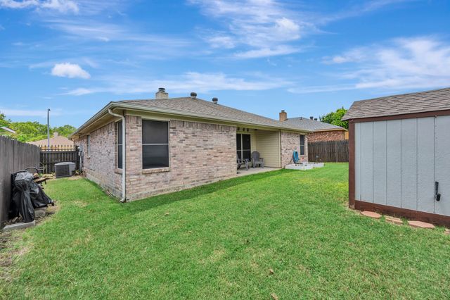 6354 Stonewater Bend Trail, Fort Worth, TX 76179