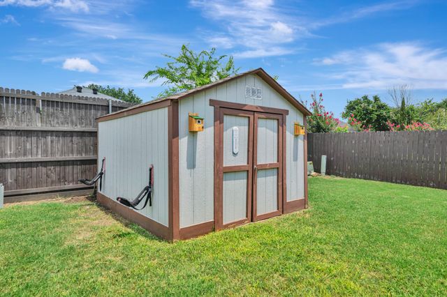 6354 Stonewater Bend Trail, Fort Worth, TX 76179