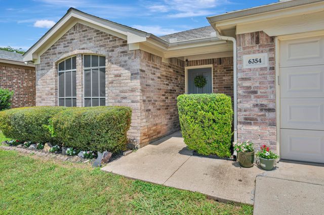 6354 Stonewater Bend Trail, Fort Worth, TX 76179