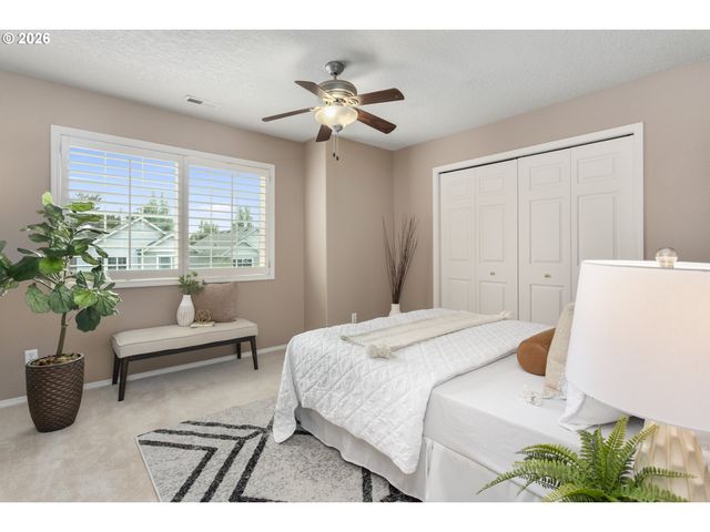 15105 Nw SWEETGALE Ln, Portland, OR 97229