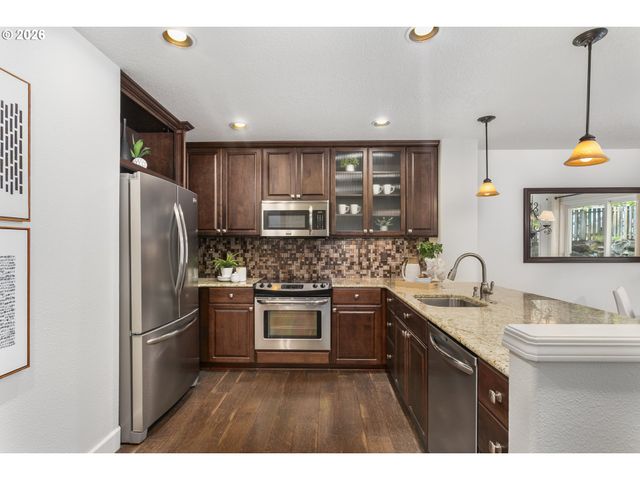 15105 Nw SWEETGALE Ln, Portland, OR 97229