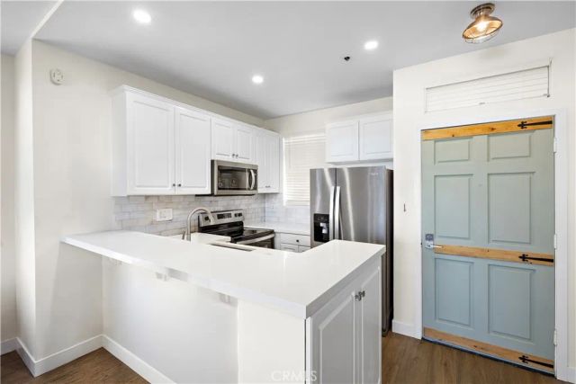 20301 Bluffside 313, Huntington Beach, CA 92646