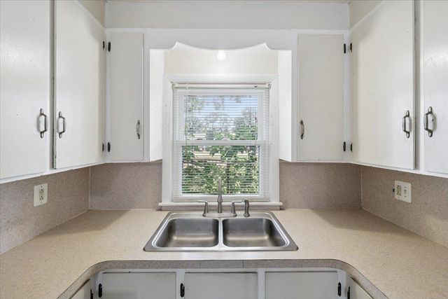 7-9 Harbor Court, Nashua, NH 03060