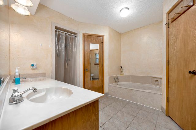 408 Chimney Hill Circle, Mansfield, TX 76063