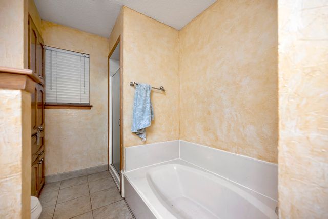 408 Chimney Hill Circle, Mansfield, TX 76063