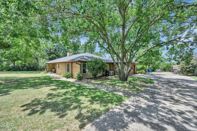 408 Chimney Hill Circle, Mansfield, TX 76063