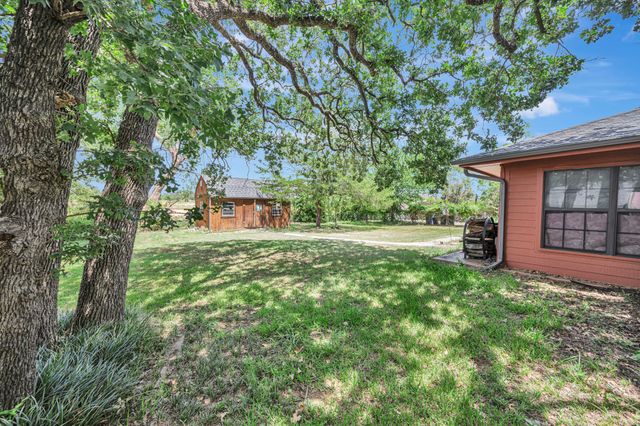 408 Chimney Hill Circle, Mansfield, TX 76063