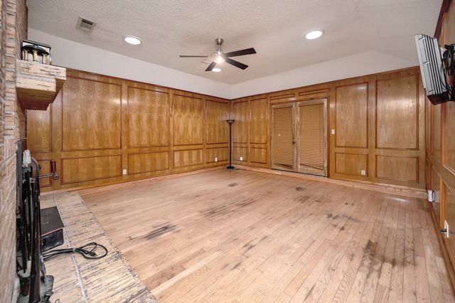 408 Chimney Hill Circle, Mansfield, TX 76063