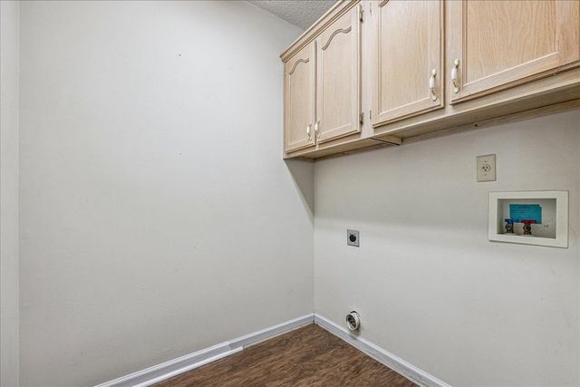 6850 CADES BROOK DR, Millington, TN 38053