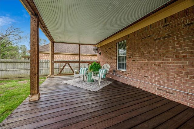 6850 CADES BROOK DR, Millington, TN 38053