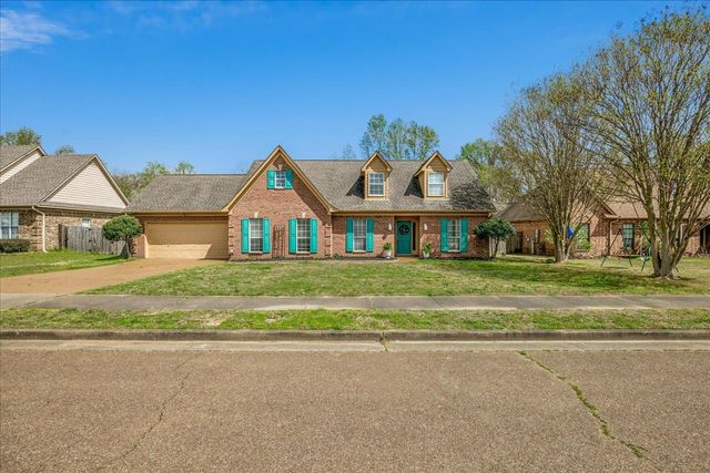 6850 CADES BROOK DR, Millington, TN 38053