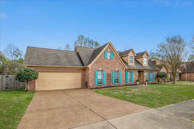 6850 CADES BROOK DR, Millington, TN 38053