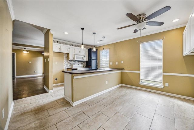 6850 CADES BROOK DR, Millington, TN 38053