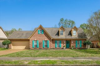 6850 CADES BROOK DR, Millington, TN 38053