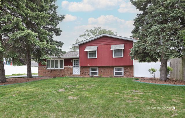 539 Thompson Avenue, Winthrop Harbor, IL 60096