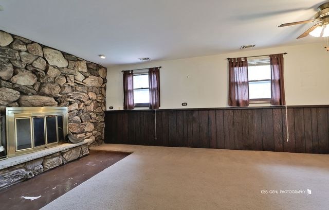539 Thompson Avenue, Winthrop Harbor, IL 60096