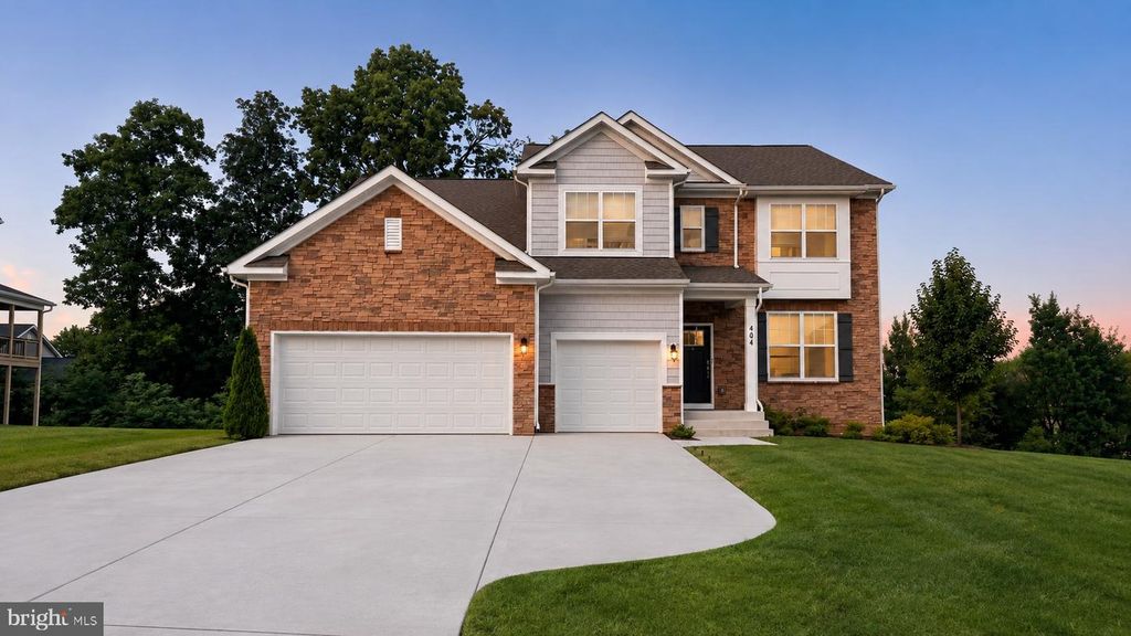 404 NORRIS ST, Berryville, VA 22611