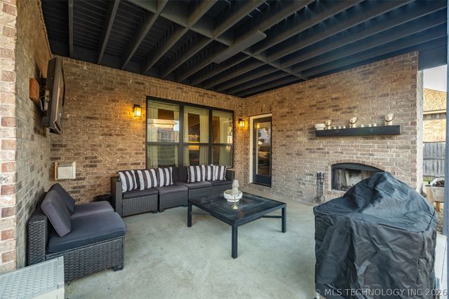 14477 S Hudson Avenue, Bixby, OK 74008