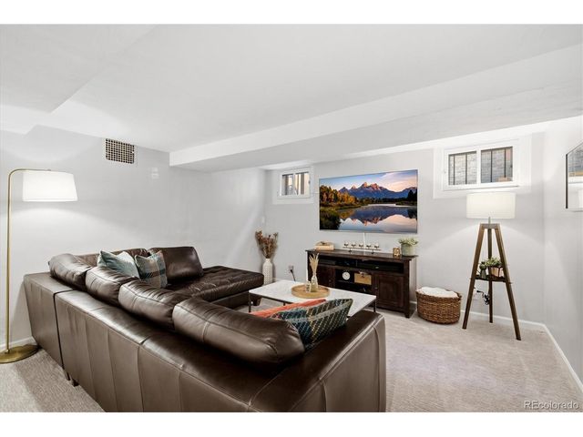 968 Madison St, Denver, CO 80206