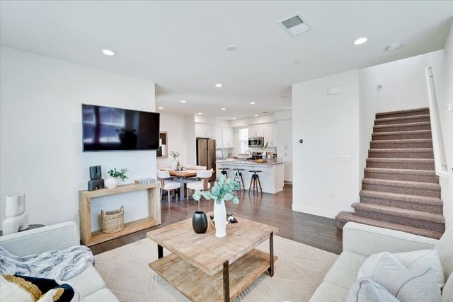 4563 Huntington Lane, San Jose, CA 95136