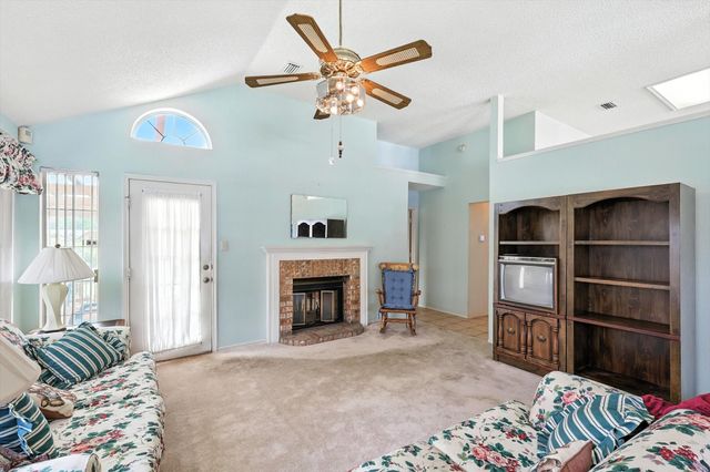1519 Curtis Lane, Cedar Hill, TX 75104