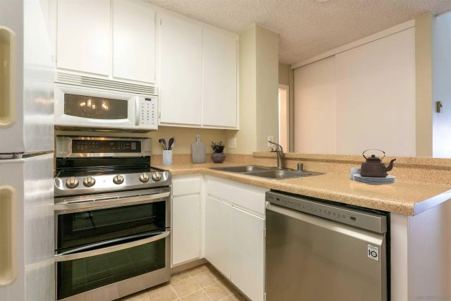 1855 Diamond St 301, San Diego, CA 92109
