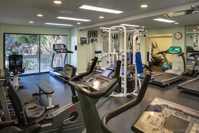 1855 Diamond St 301, San Diego, CA 92109