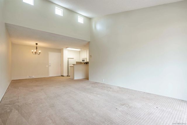 1855 Diamond St 301, San Diego, CA 92109