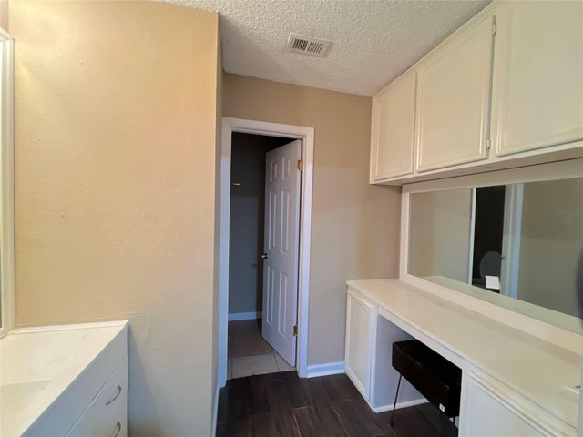 7140 S Dairy Ashford Road, Houston, TX 77072