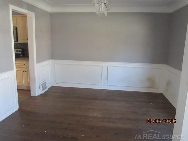 1741 Brys Drive, Grosse Pointe Woods, MI 48236