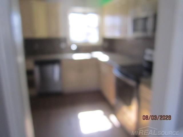 1741 Brys Drive, Grosse Pointe Woods, MI 48236