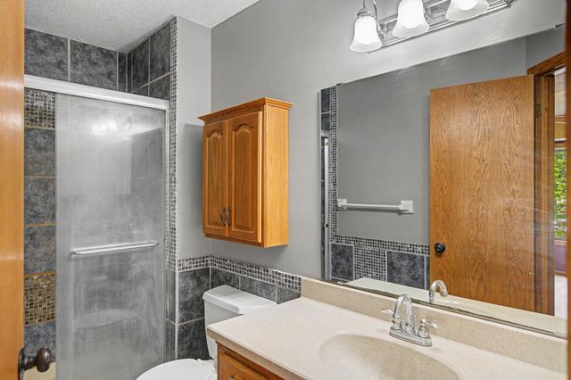 12225 60th Place N, Plymouth, MN 55442