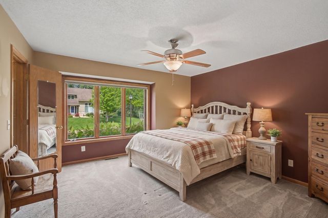 12225 60th Place N, Plymouth, MN 55442