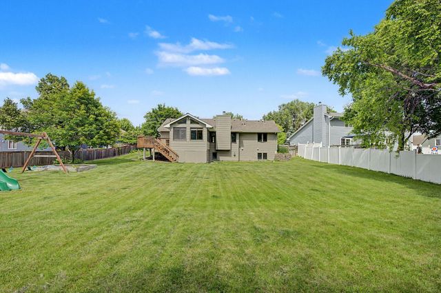 12225 60th Place N, Plymouth, MN 55442