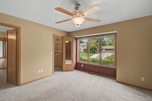 12225 60th Place N, Plymouth, MN 55442