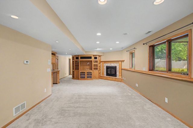 12225 60th Place N, Plymouth, MN 55442