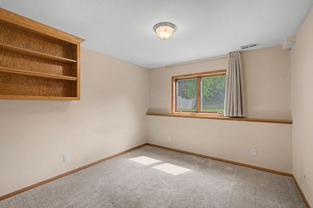 12225 60th Place N, Plymouth, MN 55442