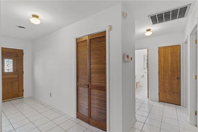 566 Palmer Drive, Southport, NC 28461